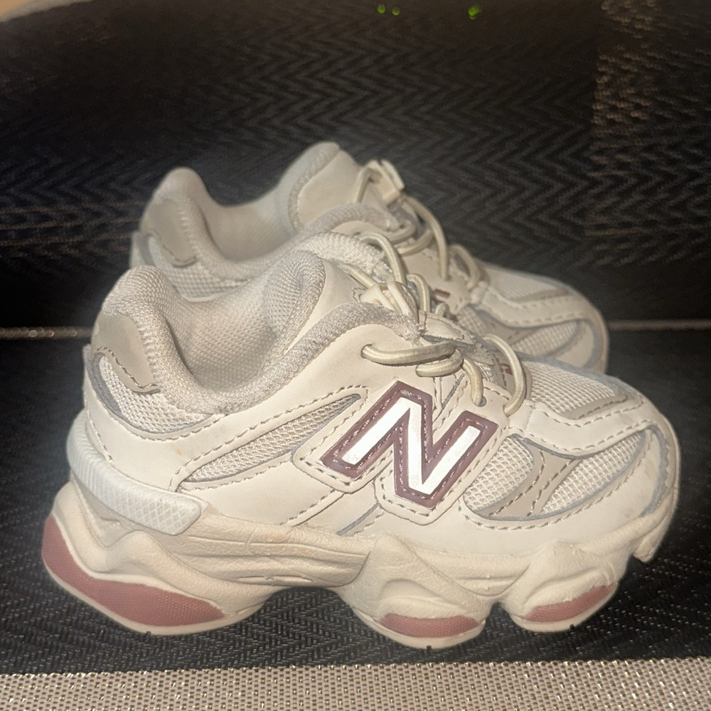 New Balance Cream and Tan Sneakers with Retro Silhouette